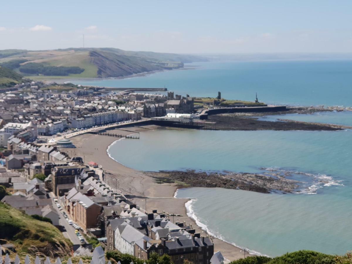 Parc Y Bryn Luxury Penthouse Apartment Aberystwyth Bagian luar foto